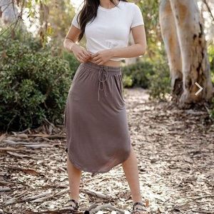 SOZY Bamboo Midi Skirt